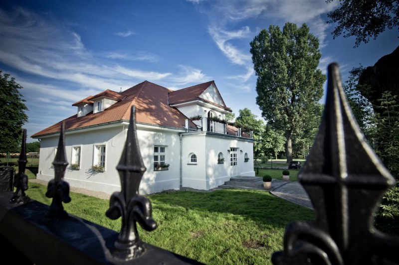 pomniejsz